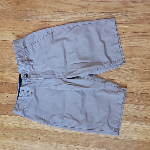 Volcom Shorts - Picture 1 of 3